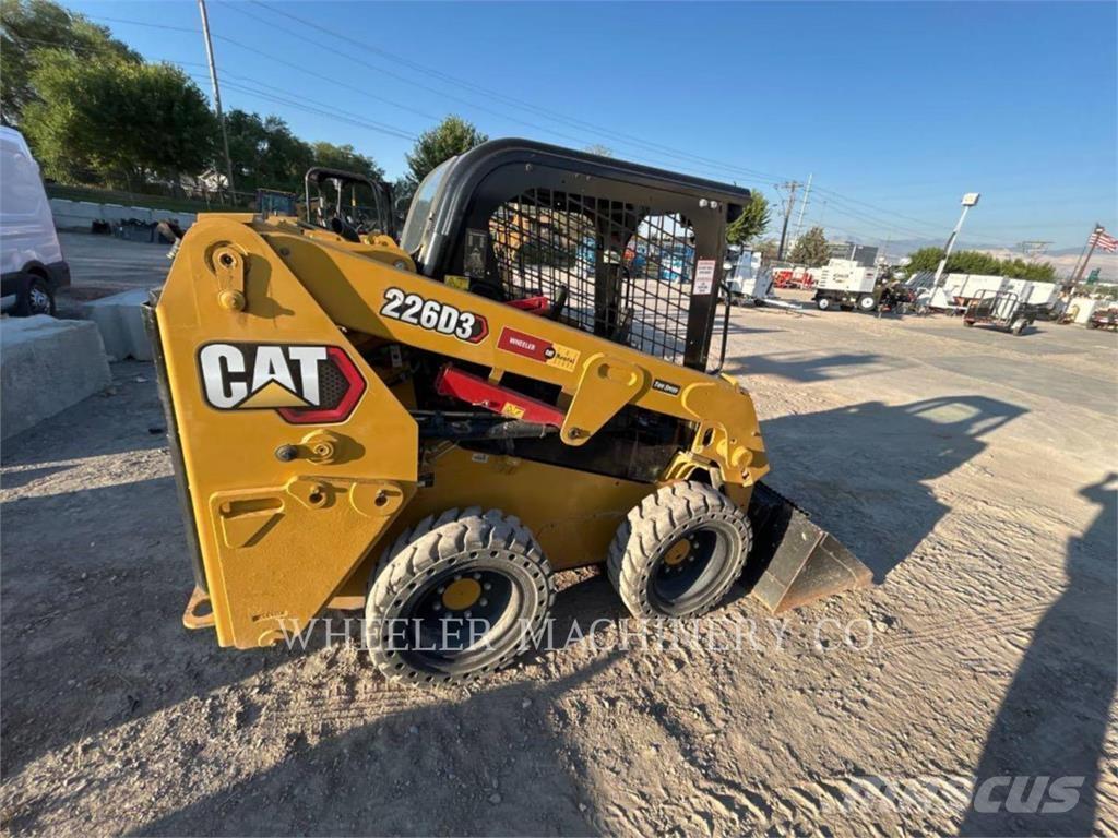 CAT 226D3 C1H2 Kompaktlader