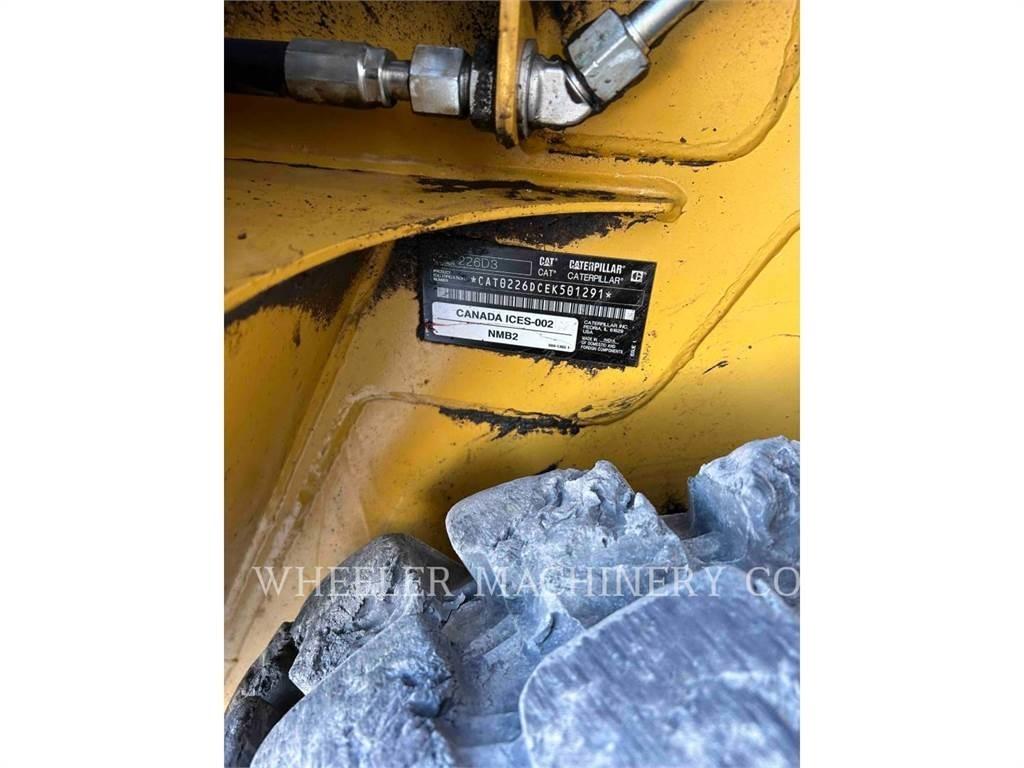 CAT 226D3 C1H2 Kompaktlader