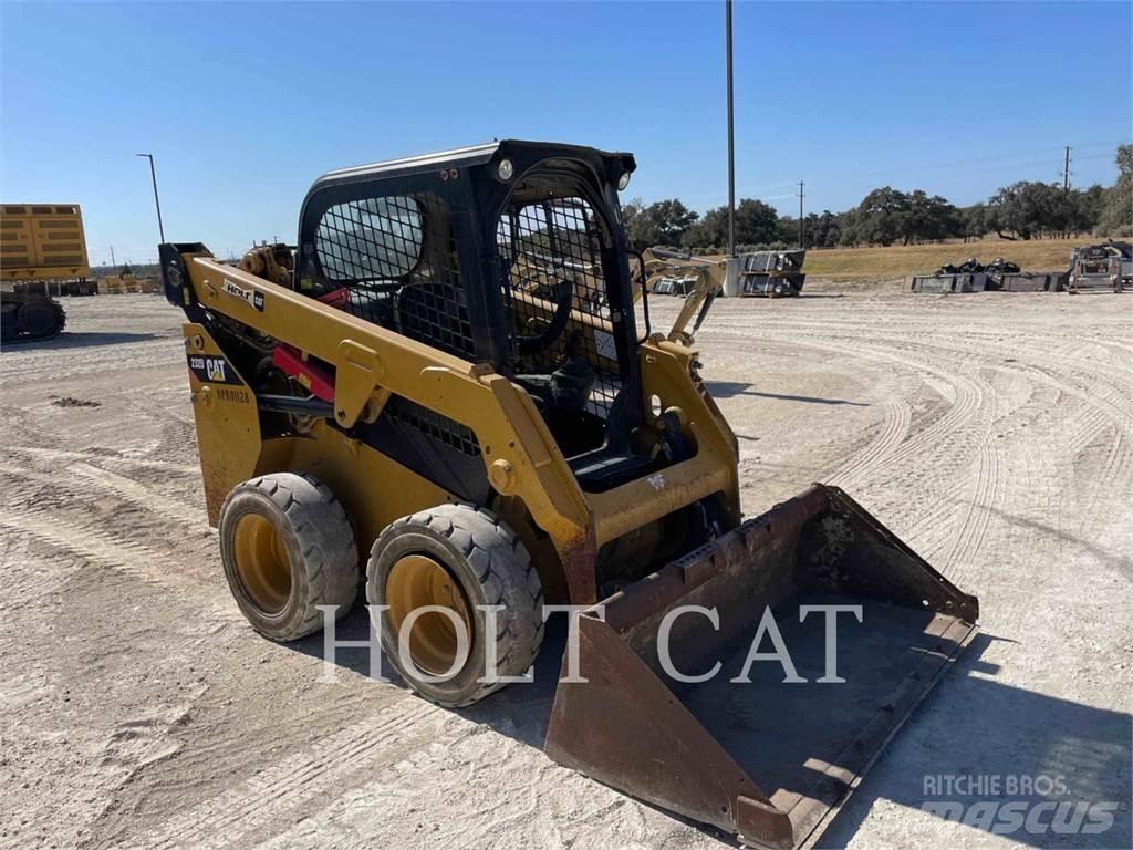 CAT 232D Kompaktlader