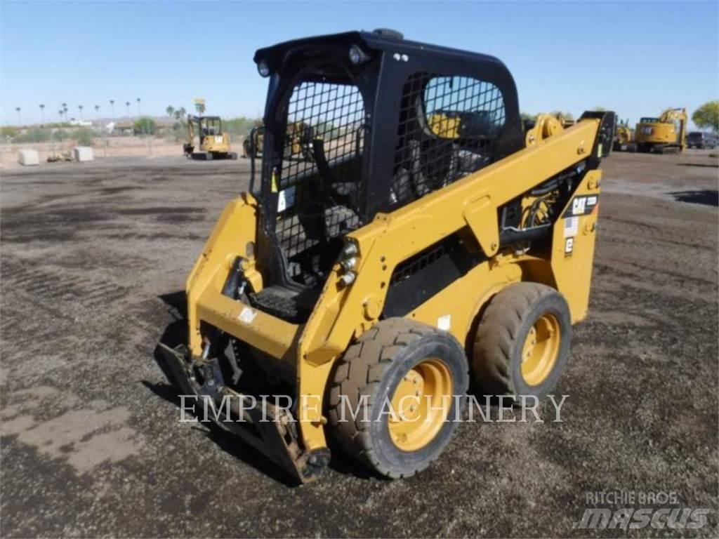 CAT 232D Kompaktlader