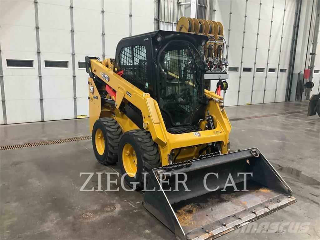CAT 232D3 Kompaktlader