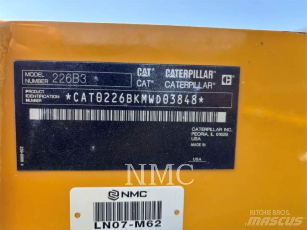 CAT 236B3 Kompaktlader