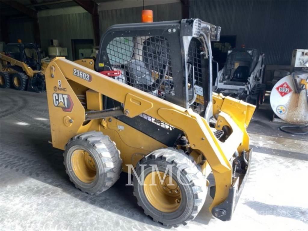 CAT 236D Kompaktlader