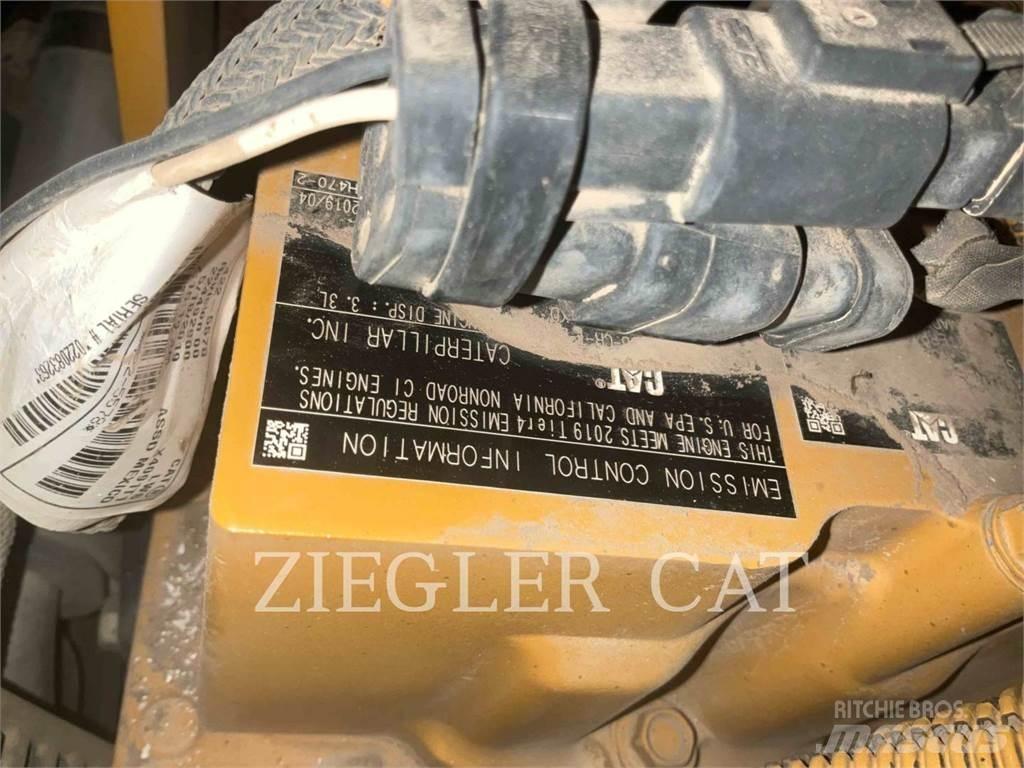 CAT 236D Kompaktlader