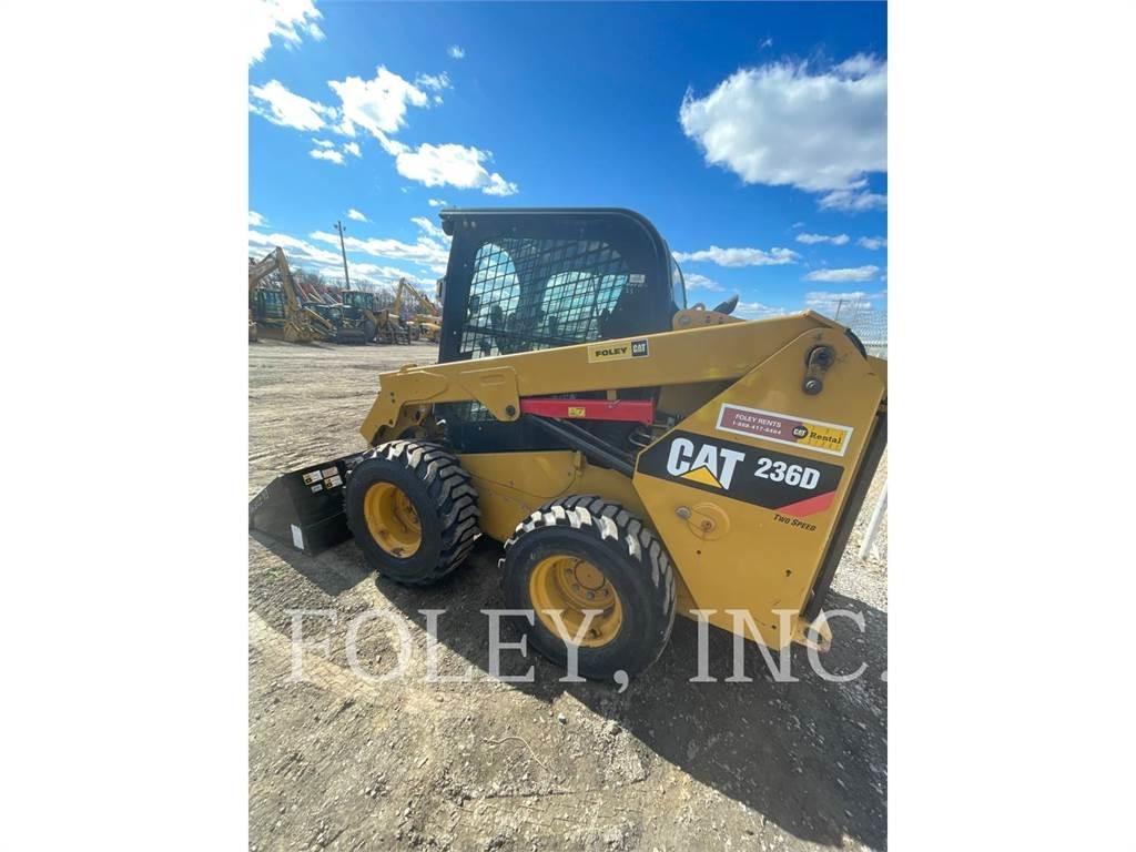 CAT 236D Kompaktlader