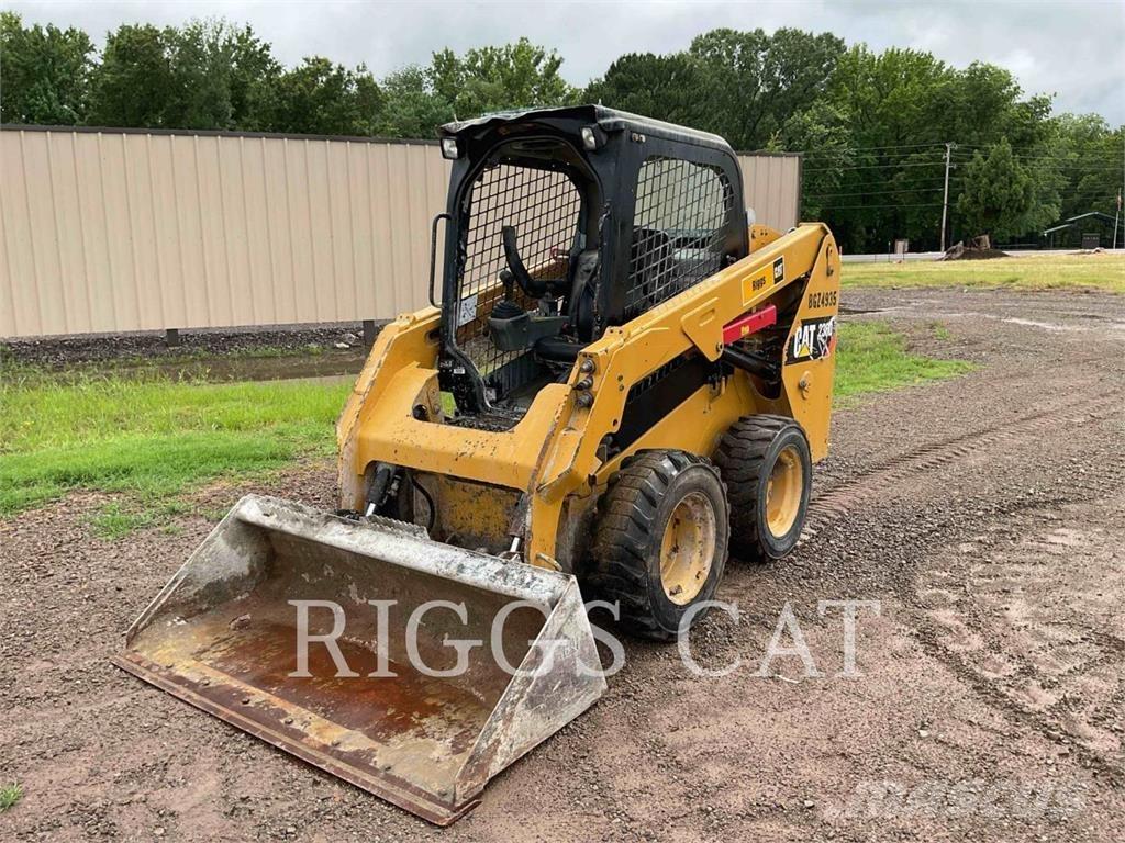 CAT 236D Kompaktlader