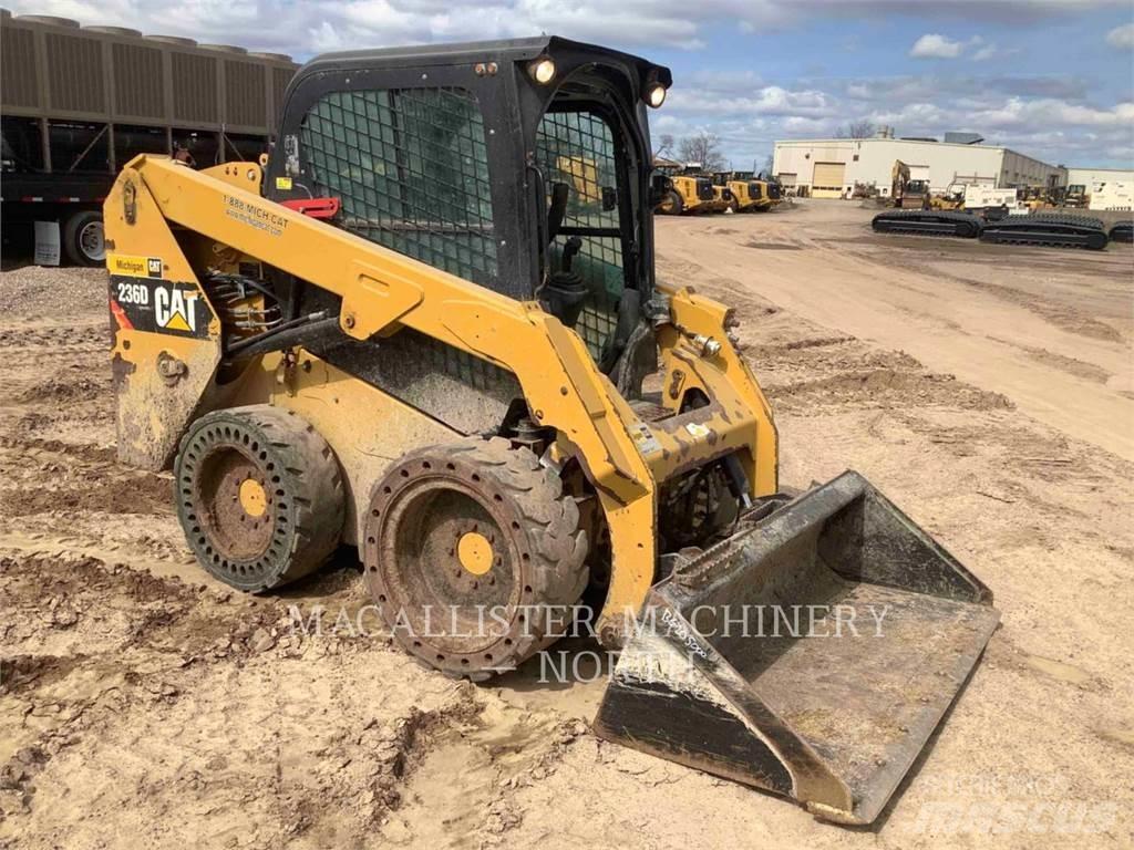CAT 236D CQ Kompaktlader