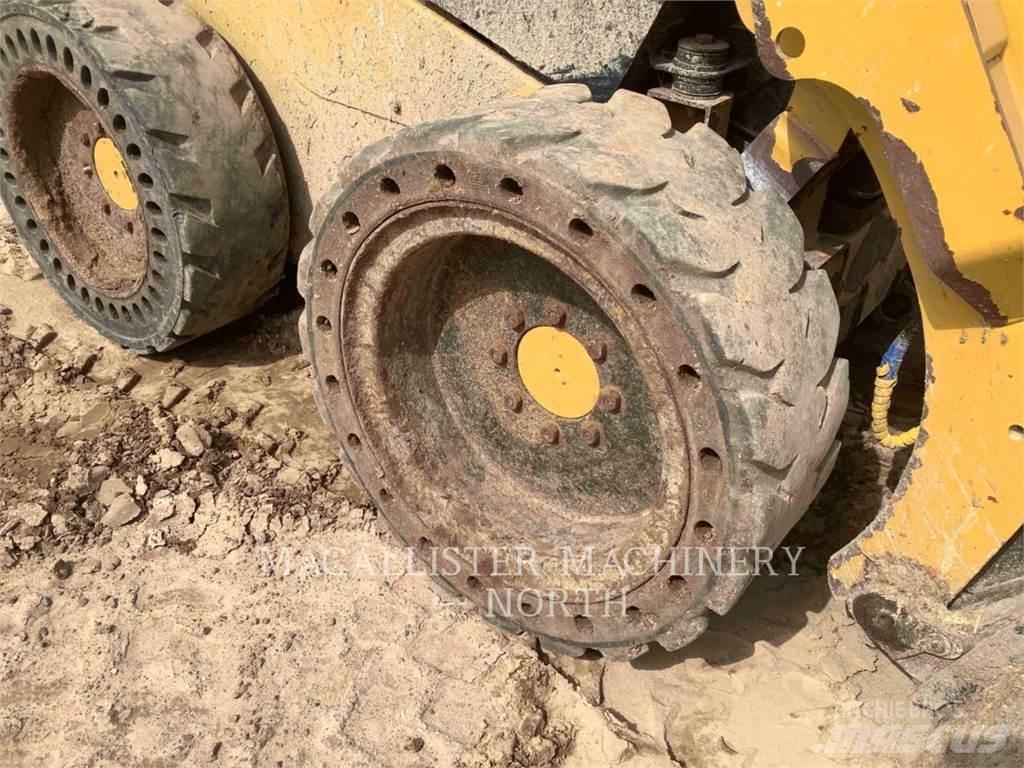 CAT 236D CQ Kompaktlader