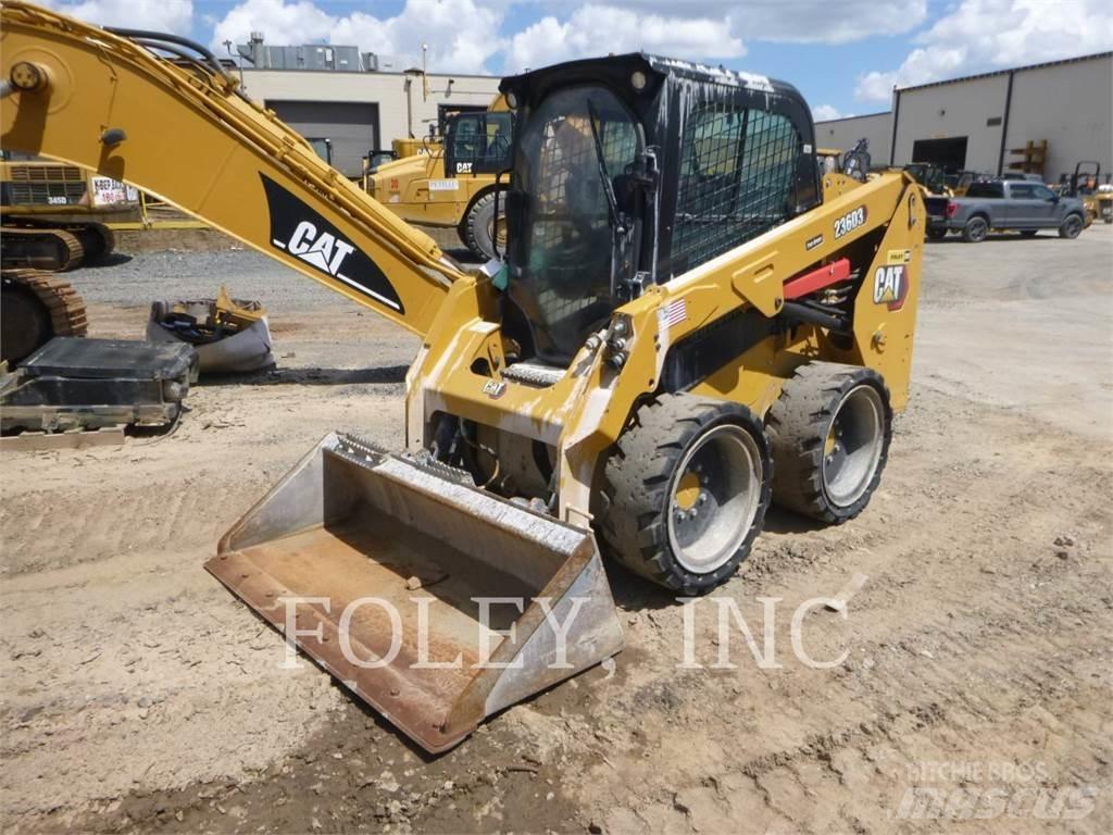 CAT 236D3 Kompaktlader