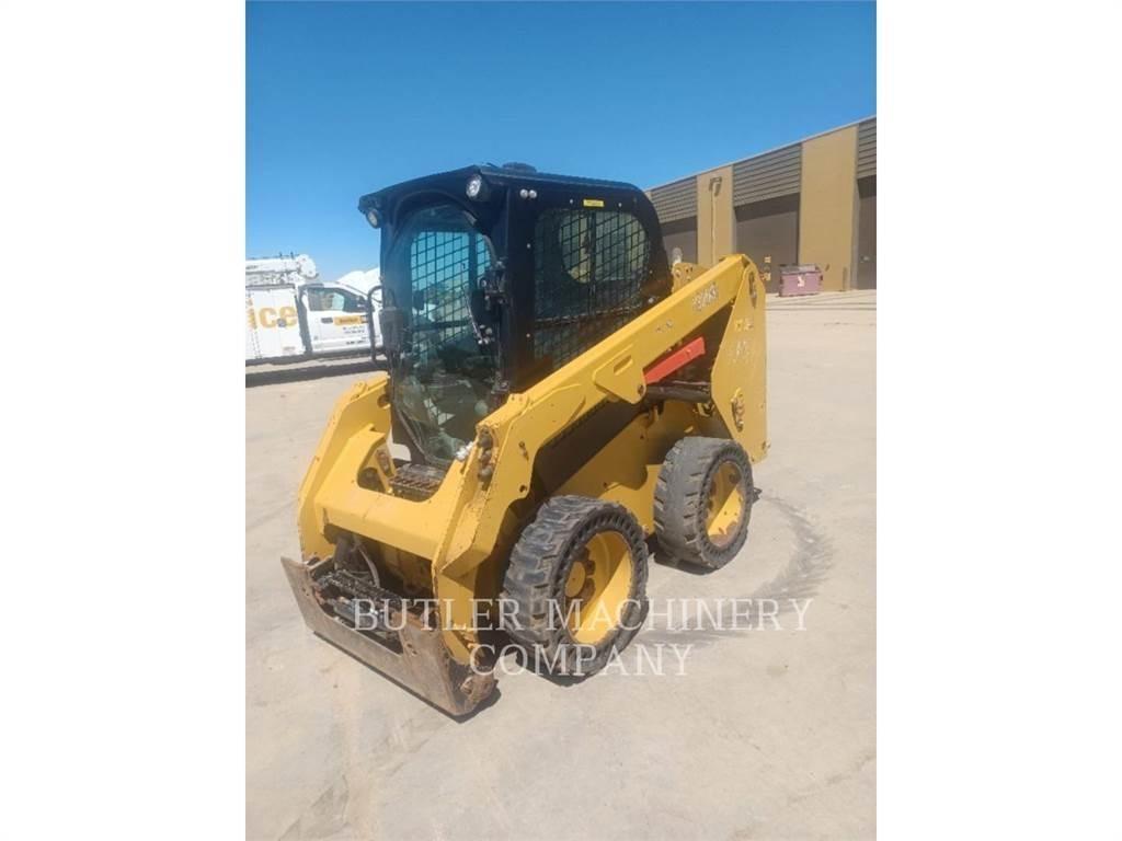 CAT 236D3 Kompaktlader