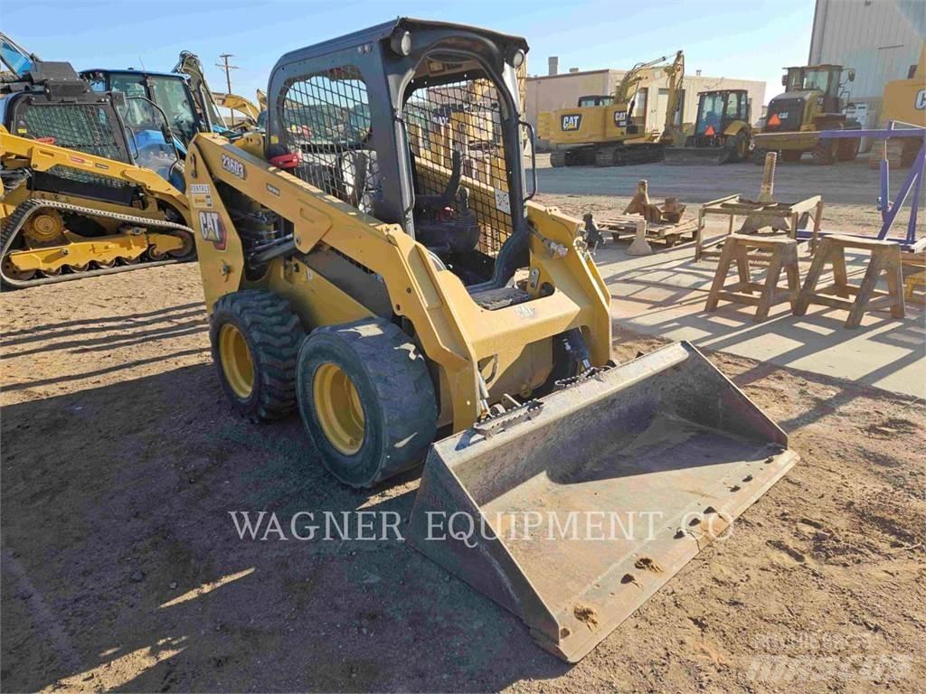 CAT 236D3 Kompaktlader