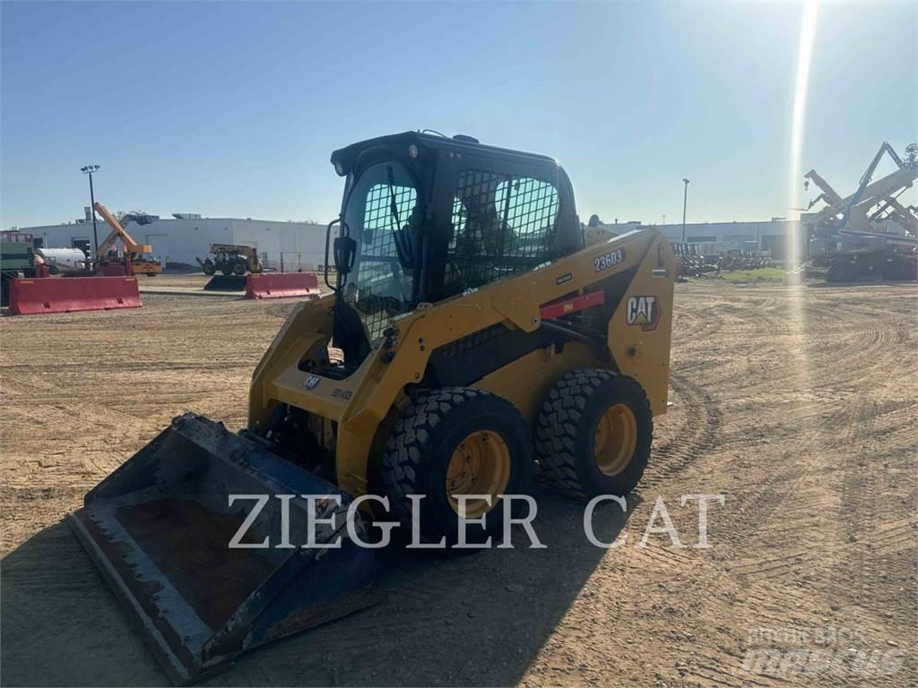 CAT 236D3 Kompaktlader