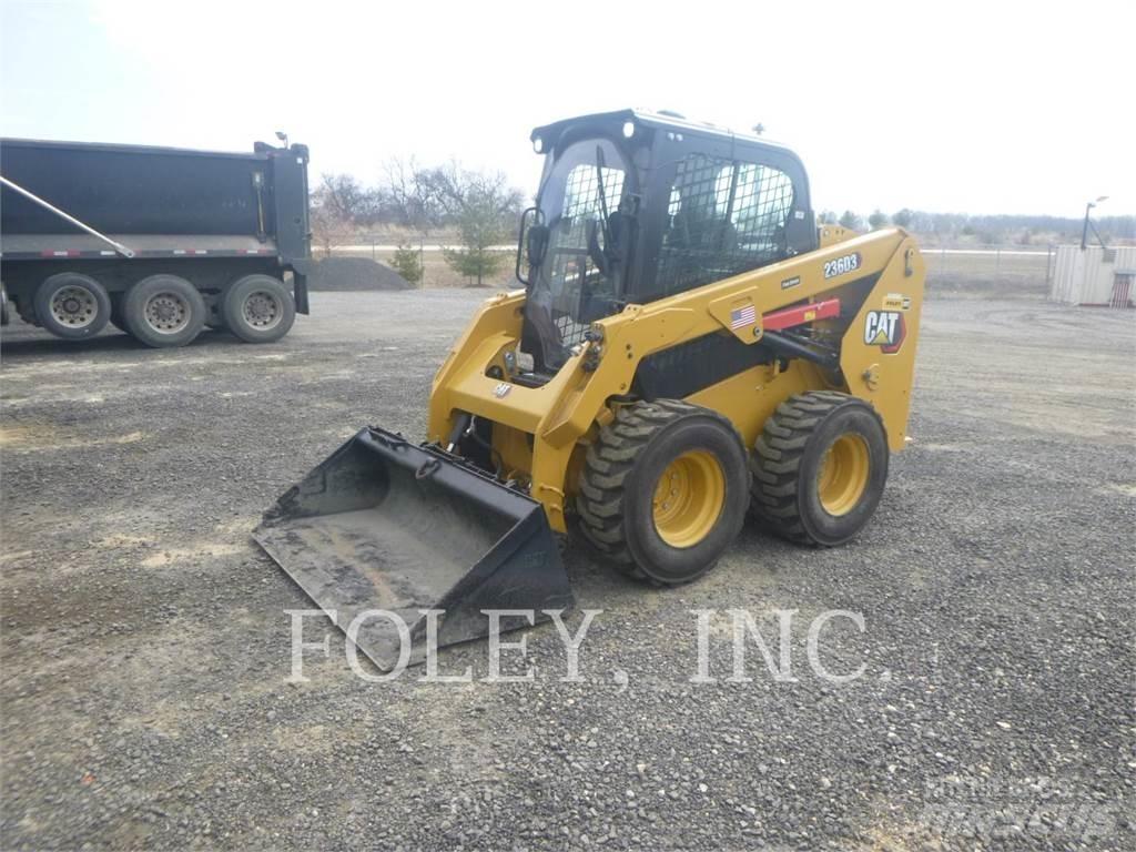 CAT 236D3 Kompaktlader