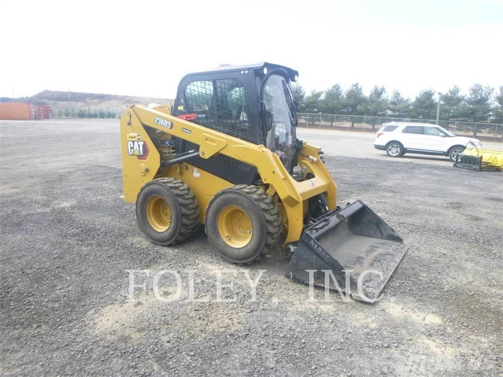 CAT 236D3 Kompaktlader