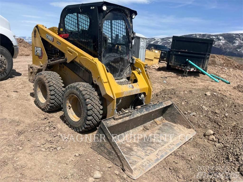 CAT 236D3 Kompaktlader