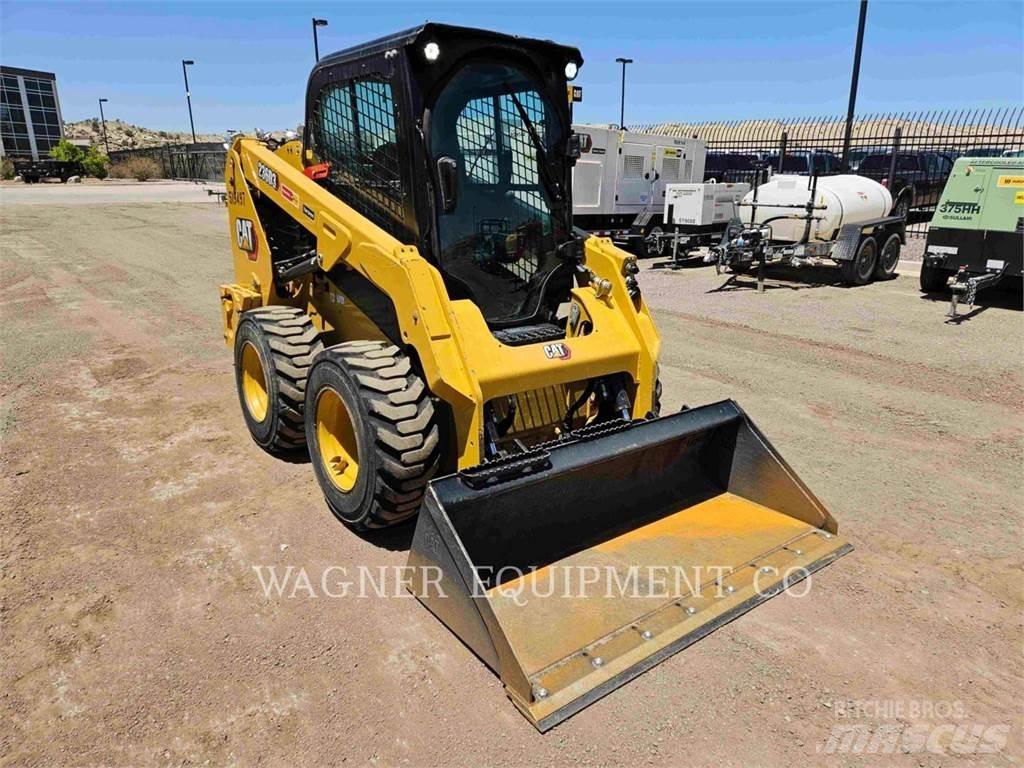 CAT 236D3 Kompaktlader