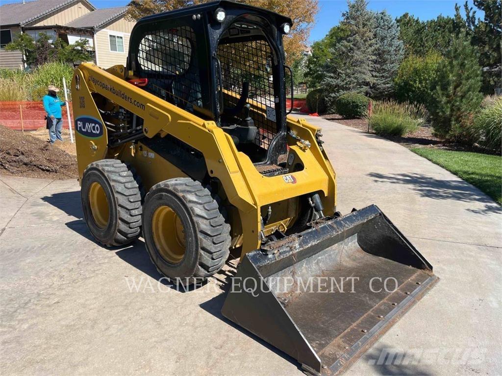 CAT 236D3 Kompaktlader