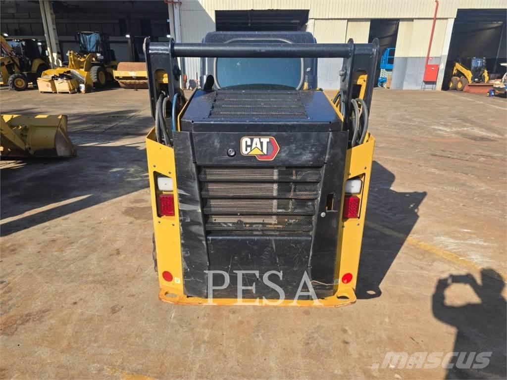 CAT 242 D Kompaktlader