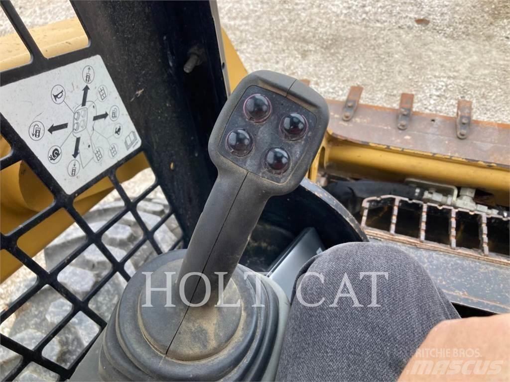 CAT 242D Kompaktlader