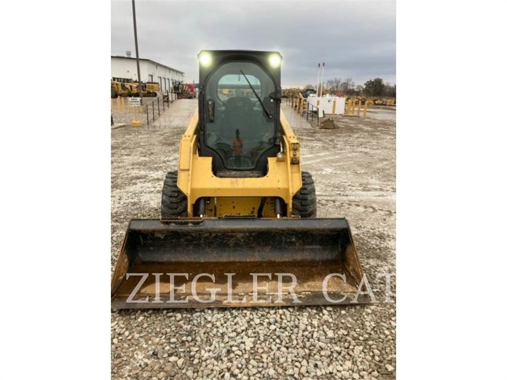 CAT 242D3 Kompaktlader
