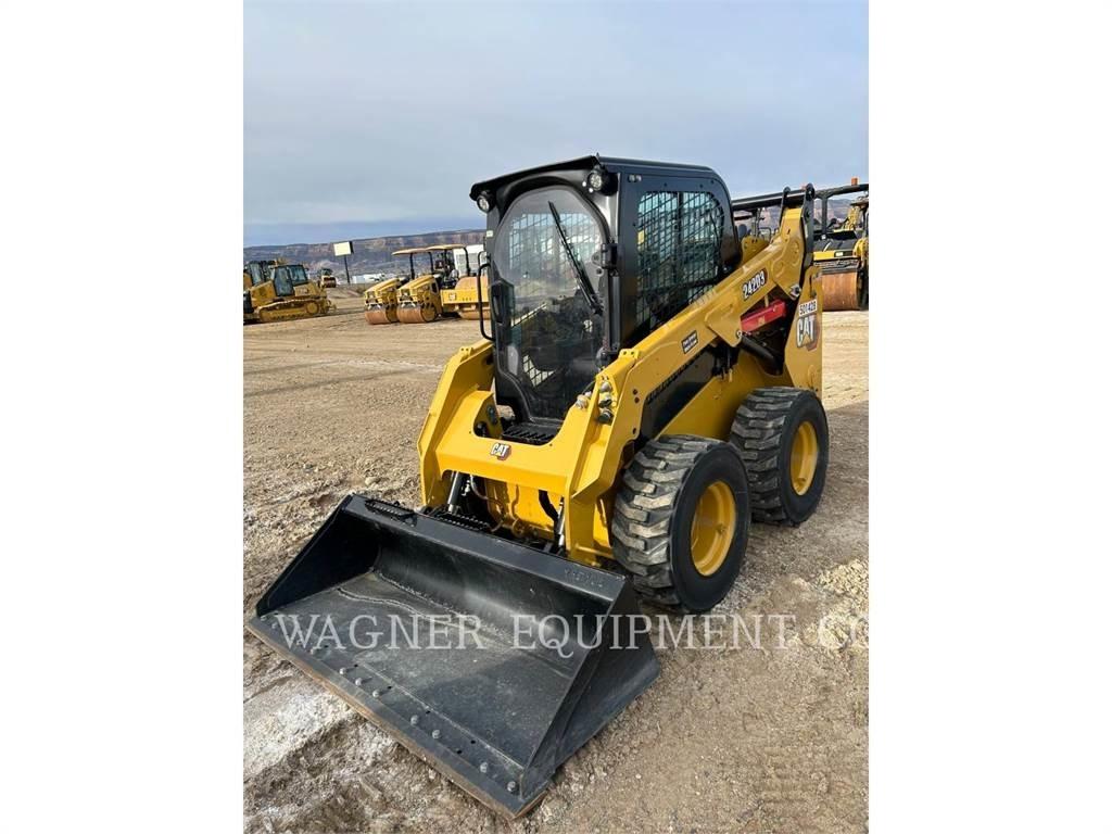 CAT 242D3 Kompaktlader