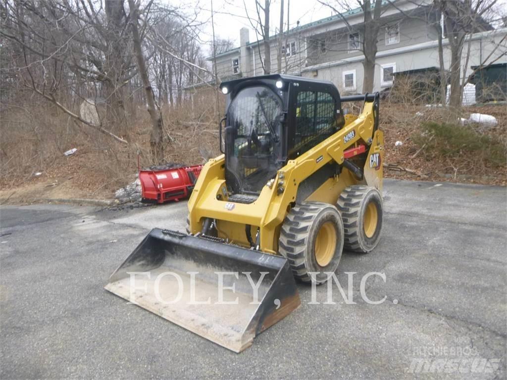 CAT 242D3 Kompaktlader