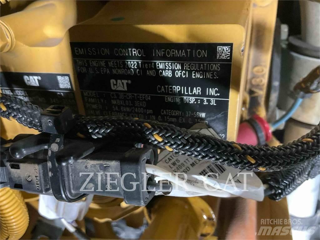 CAT 242D3 Kompaktlader
