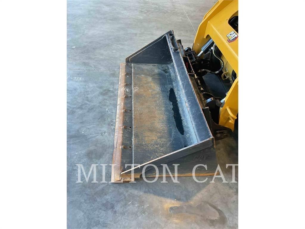 CAT 242D3 Kompaktlader
