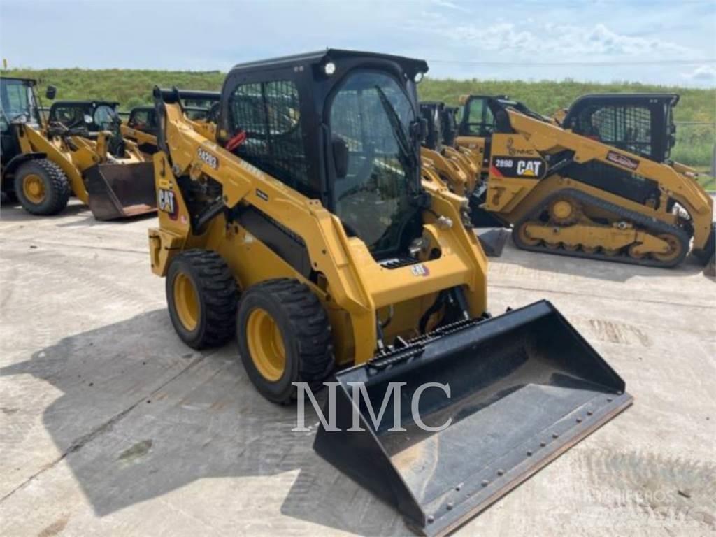 CAT 242D3 Kompaktlader