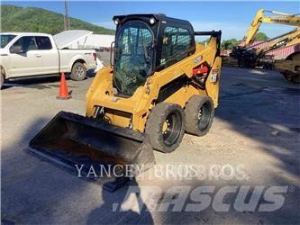 CAT 242D3 AC Kompaktlader