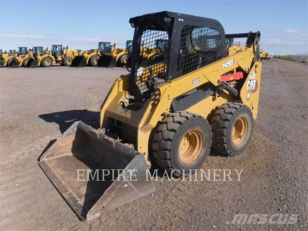 CAT 242D3 HF Kompaktlader