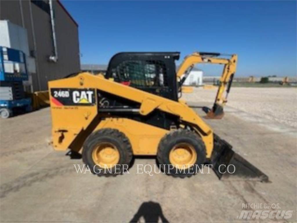 CAT 246D Kompaktlader