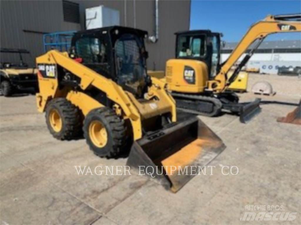 CAT 246D Kompaktlader