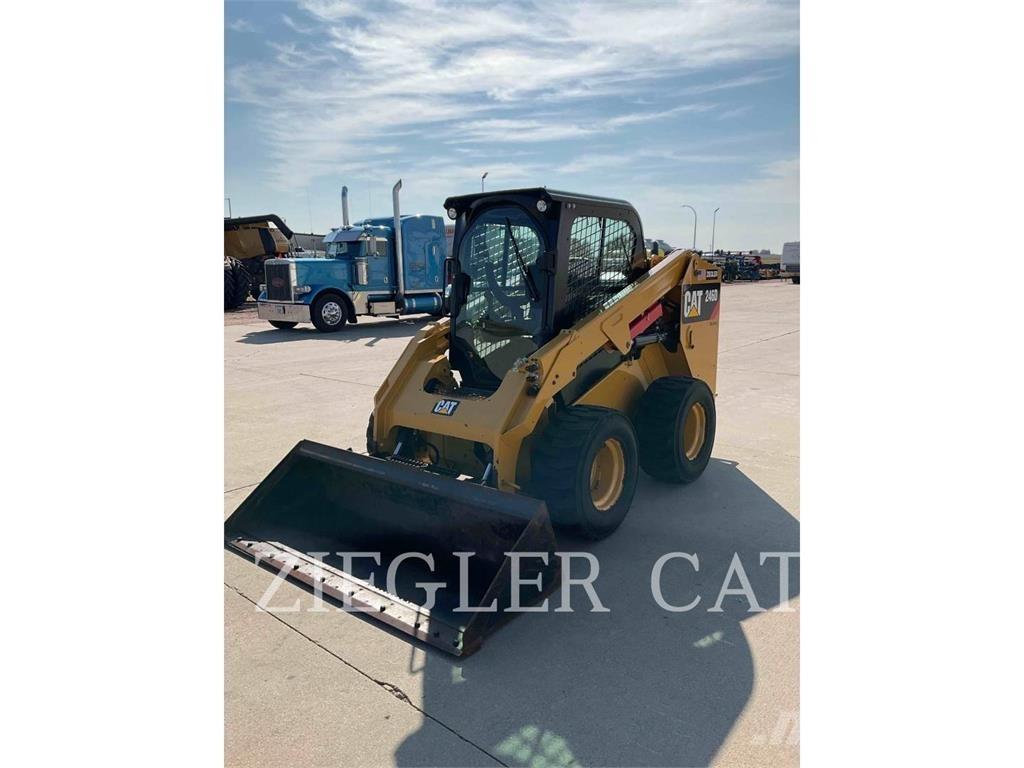 CAT 246D Kompaktlader