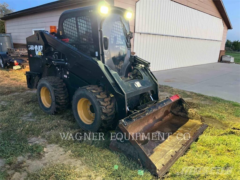 CAT 246D Kompaktlader