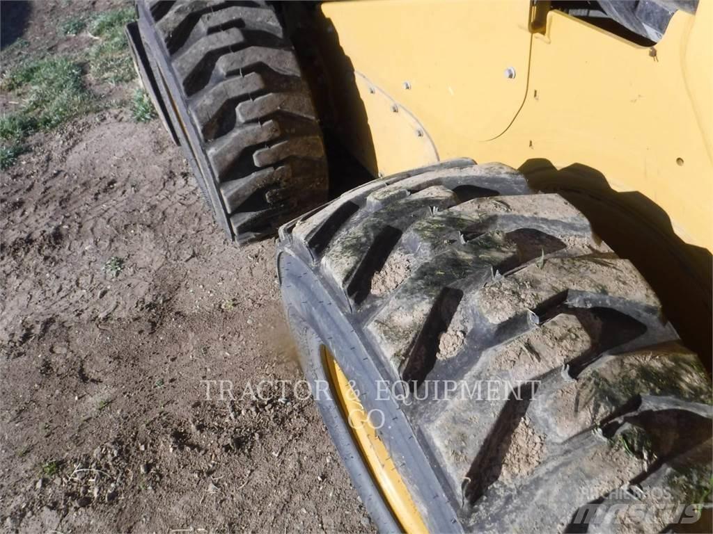 CAT 246D3 Kompaktlader