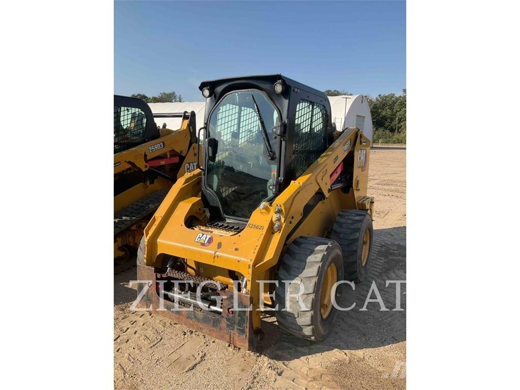 CAT 246D3 Kompaktlader
