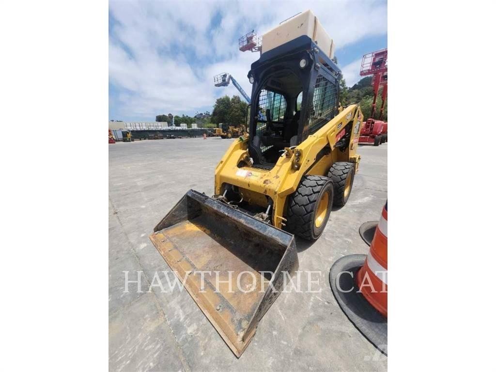 CAT 246D3H2O Kompaktlader