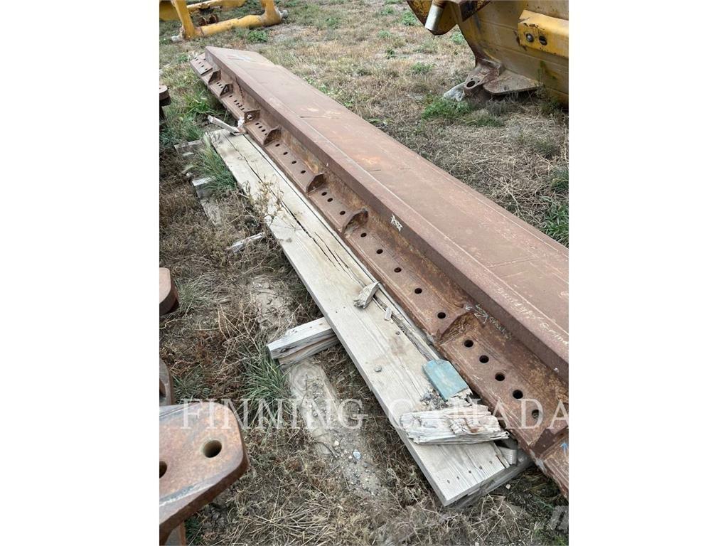 CAT 24M Planierschilder/Scharen