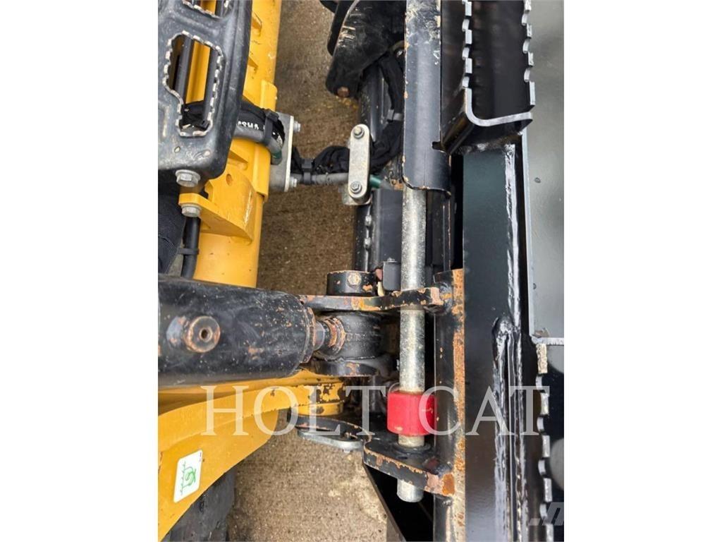 CAT 255 CAB Kompaktlader