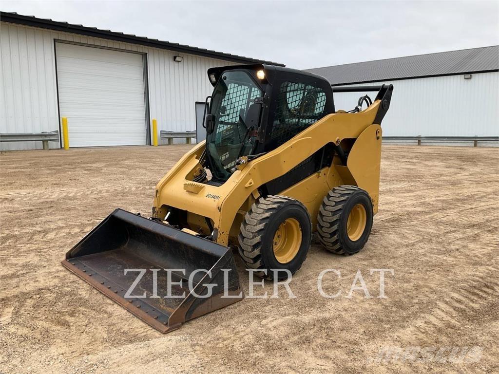 CAT 262C Kompaktlader