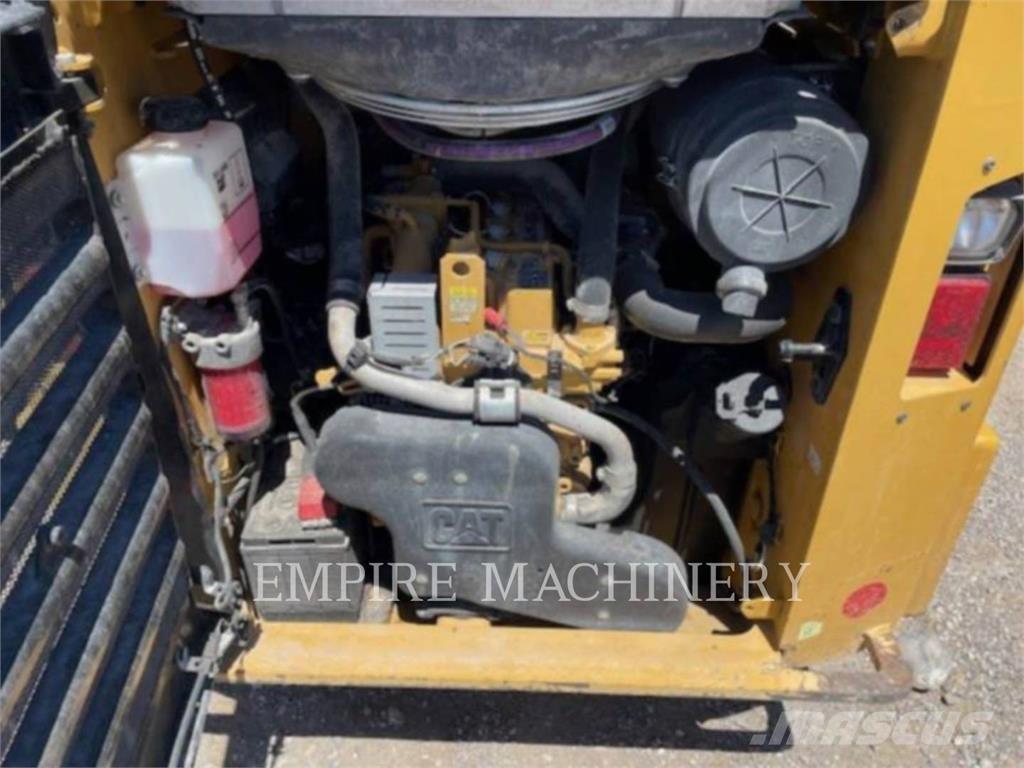 CAT 262D Kompaktlader