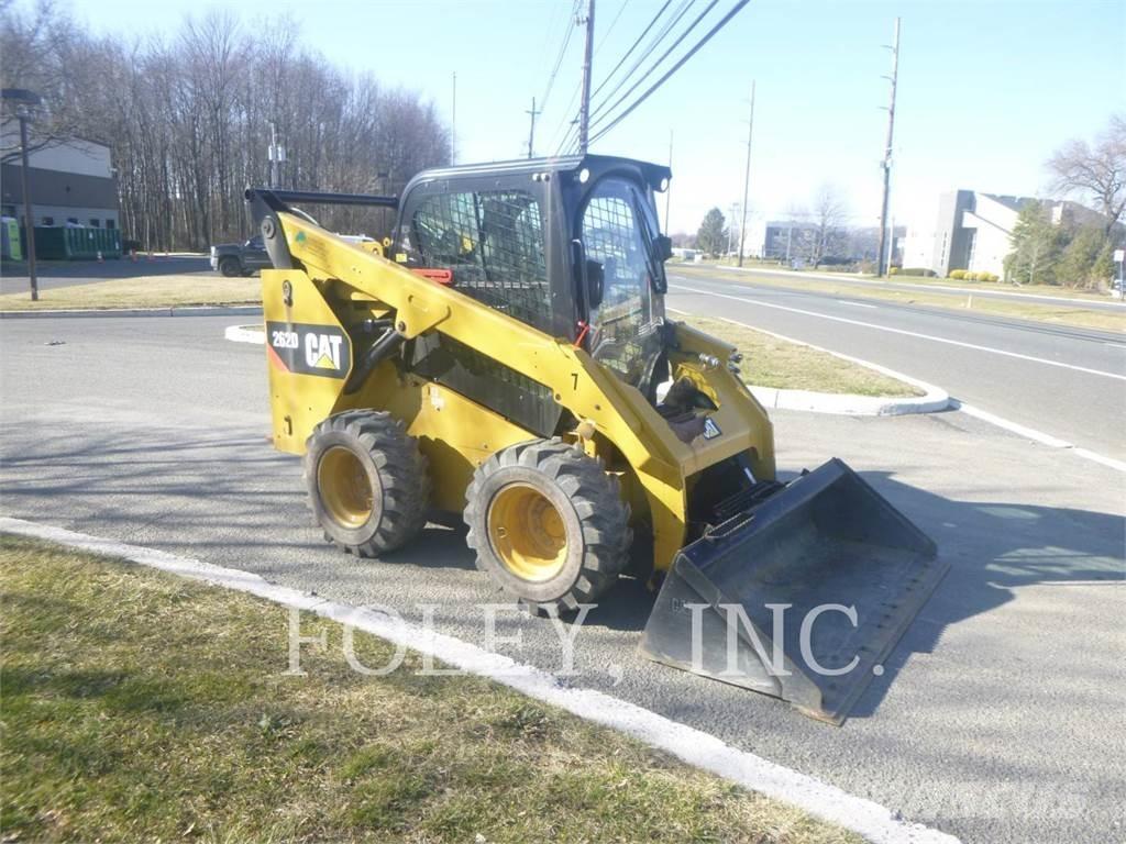 CAT 262D Kompaktlader