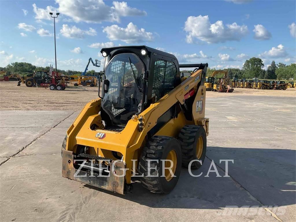 CAT 262D3 Kompaktlader