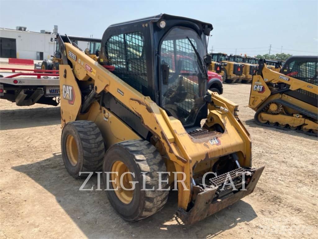 CAT 262D3 Kompaktlader