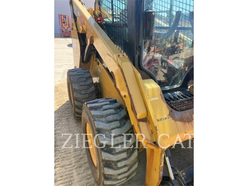 CAT 262D3 Kompaktlader