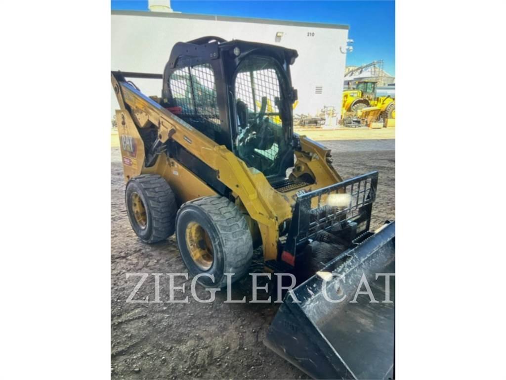 CAT 262D3 Kompaktlader
