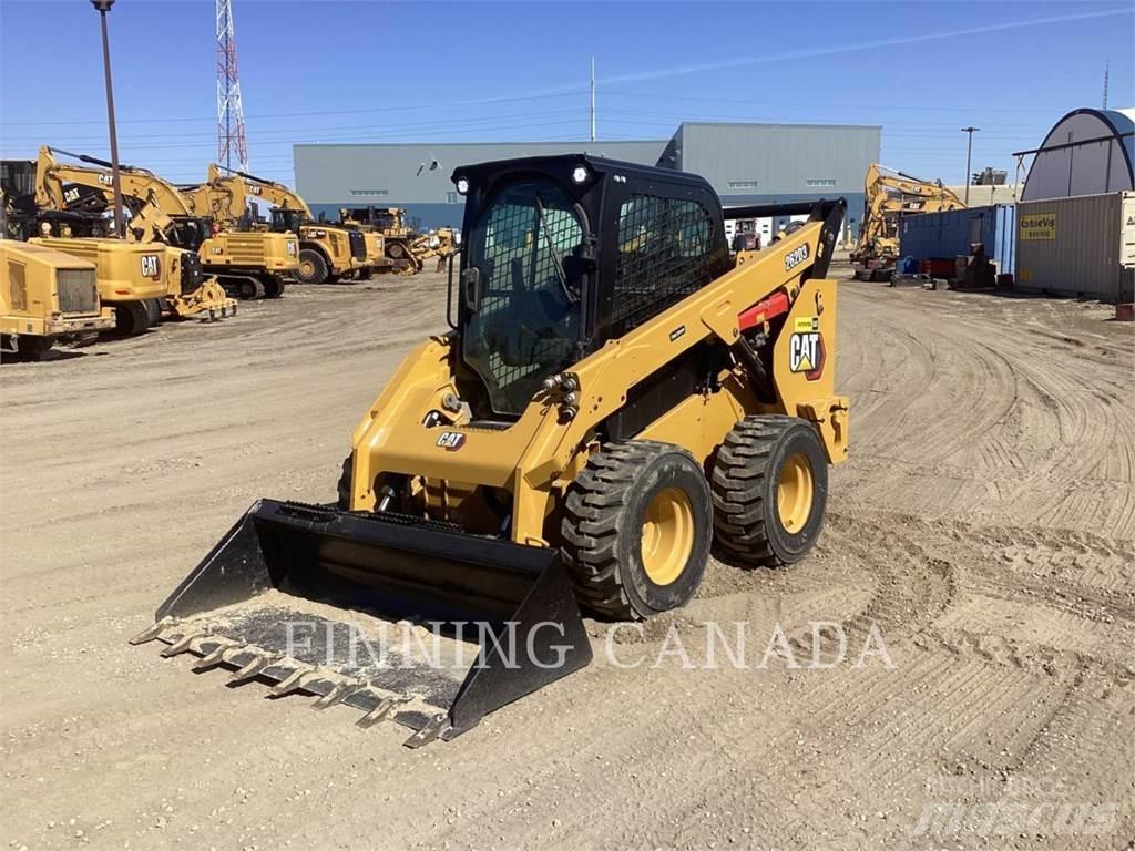 CAT 262D3 Kompaktlader