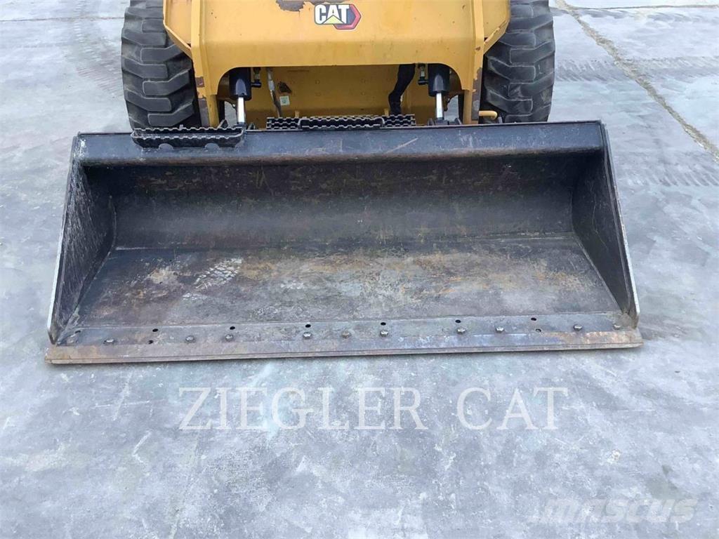 CAT 262D3 Kompaktlader