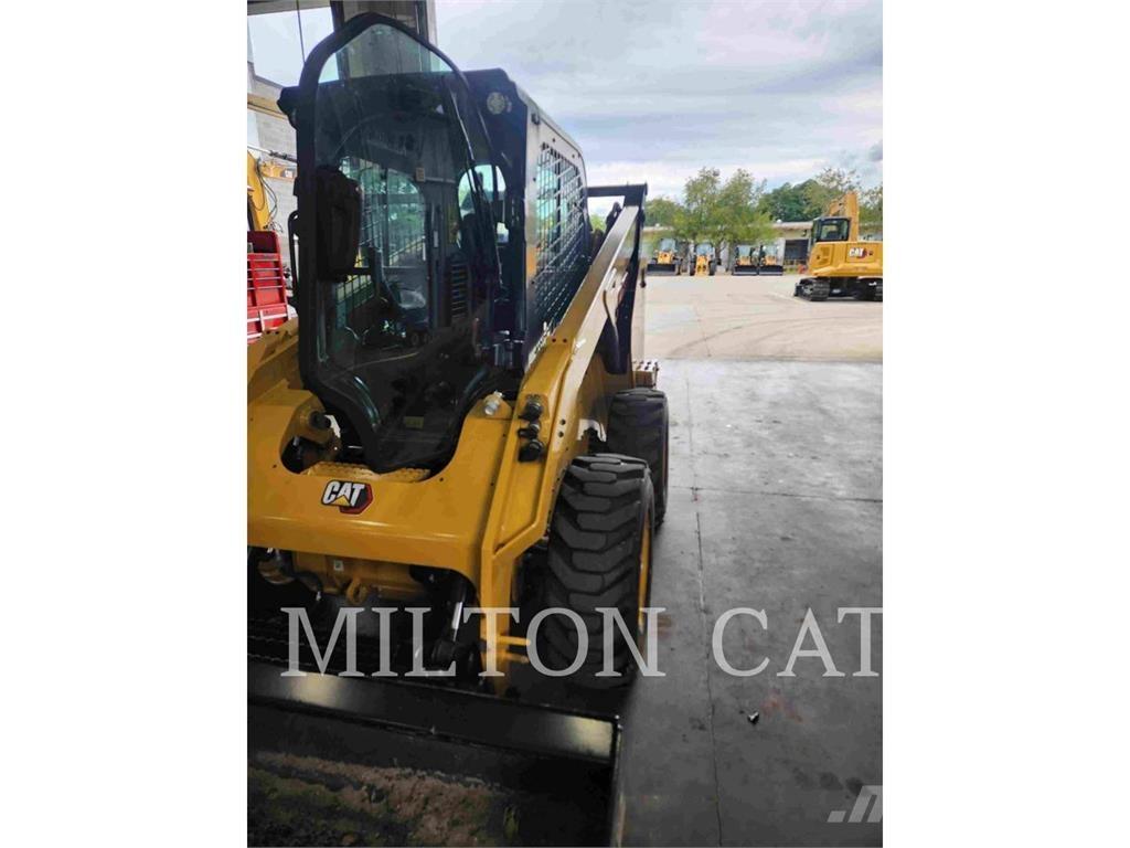CAT 262D3 Kompaktlader